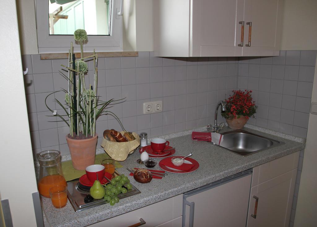 Apart-Hotel Pension Rossmayer Bad Fussing Ruang foto