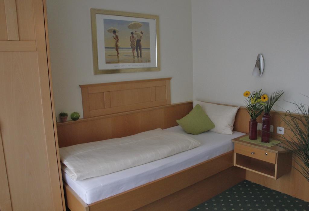 Apart-Hotel Pension Rossmayer Bad Fussing Ruang foto